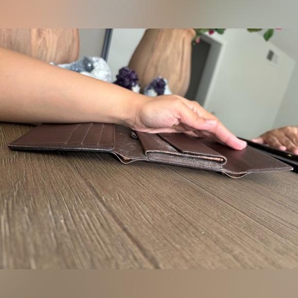 Louis Vuitton Damier Canvas Wallet - Picture 14 of 16